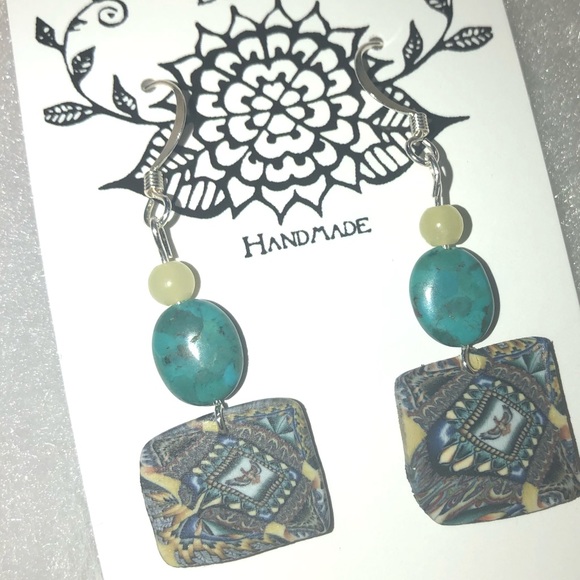 Artifact Earring - Picture 8 of 13